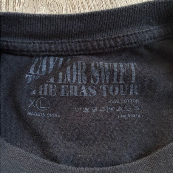 Taylor swift the eras tour t shirt used in good condition - Picture 3 of 3